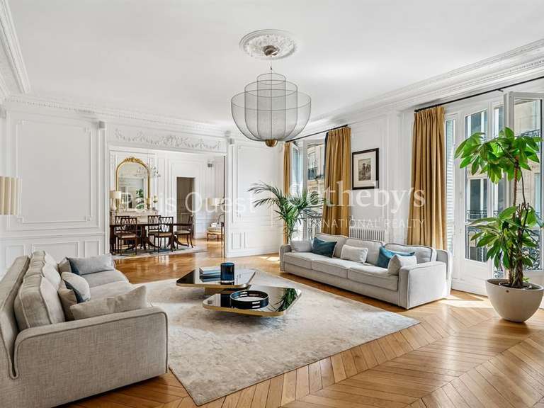 Appartement Paris 16e - 3 chambres - 242m²