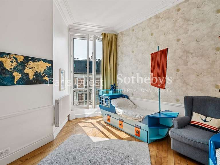 Apartment Paris 16e - 3 bedrooms - 242m²