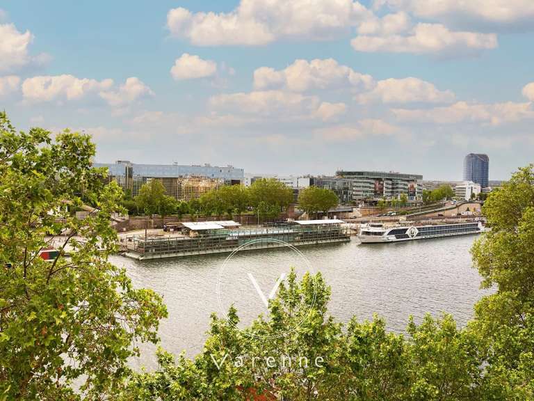 Appartement Paris 16e - 2 chambres - 119m²