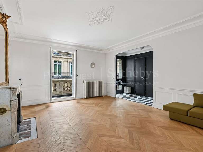 Appartement Paris 16e - 3 chambres - 137m²