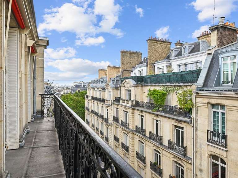 Appartement Paris 16e - 3 chambres - 137m²