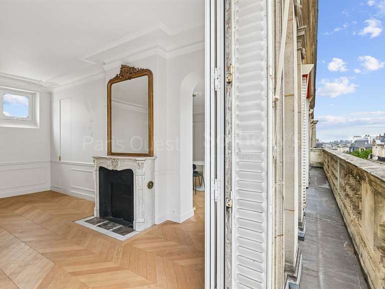 Appartement Paris 16e - 3 chambres - 137m²