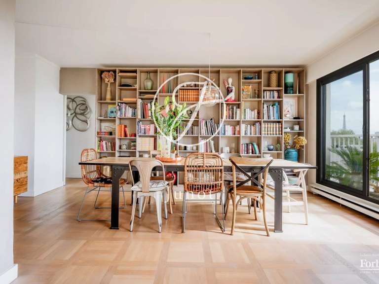 Appartement Paris 16e - 3 chambres - 121m²