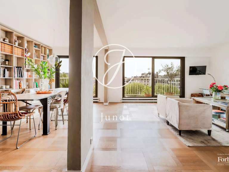 Appartement Paris 16e - 3 chambres - 121m²