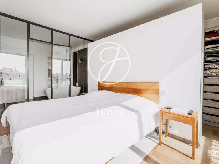 Appartement Paris 16e - 3 chambres - 121m²