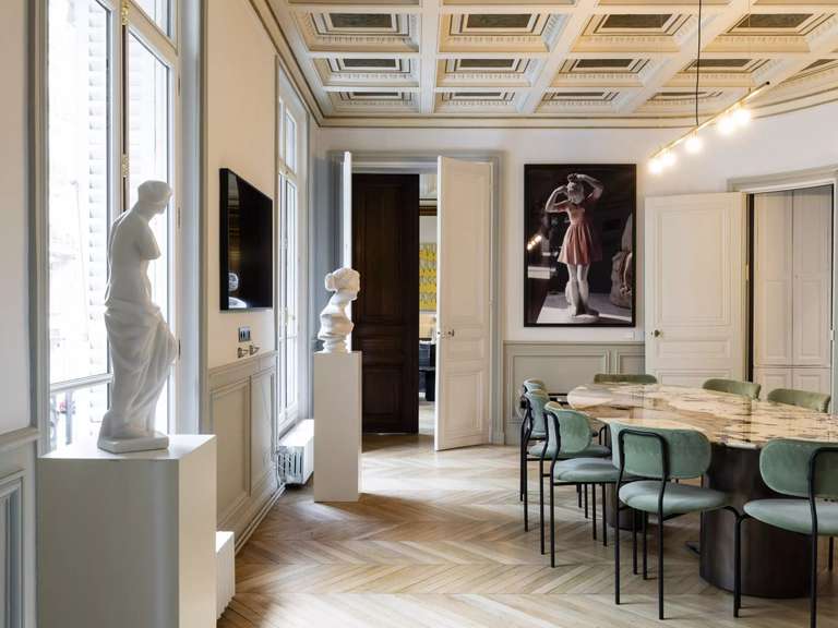Appartement Paris 16e - 5 chambres - 246m²