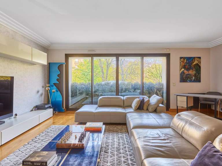 Appartement Paris 16e - 2 chambres - 155m²