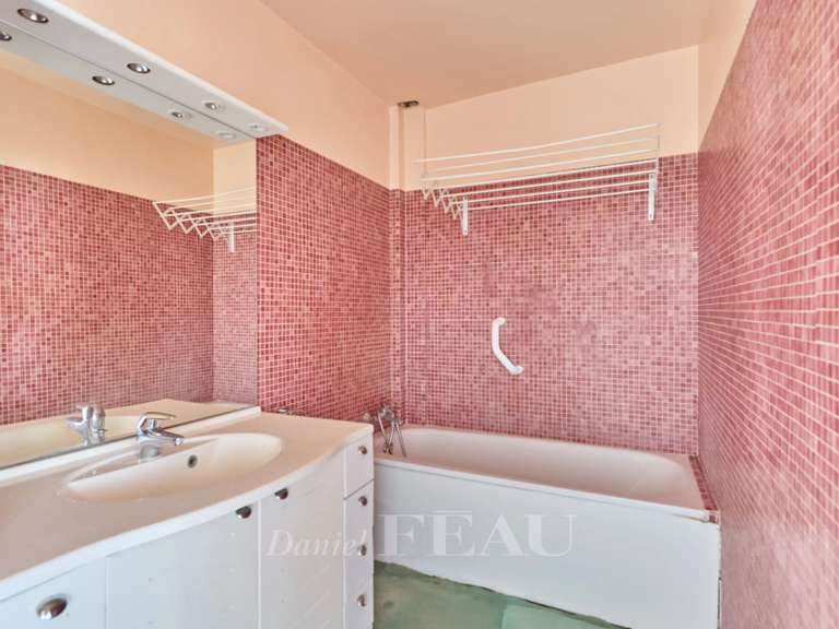 Appartement Paris 16e - 3 chambres - 93m²