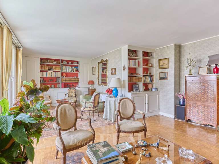 Appartement Paris 16e - 3 chambres - 93m²