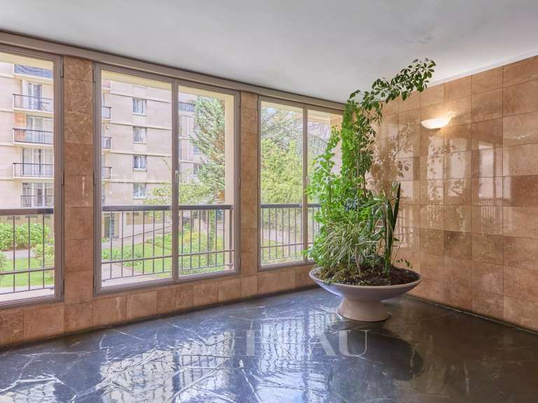 Appartement Paris 16e - 3 chambres - 93m²