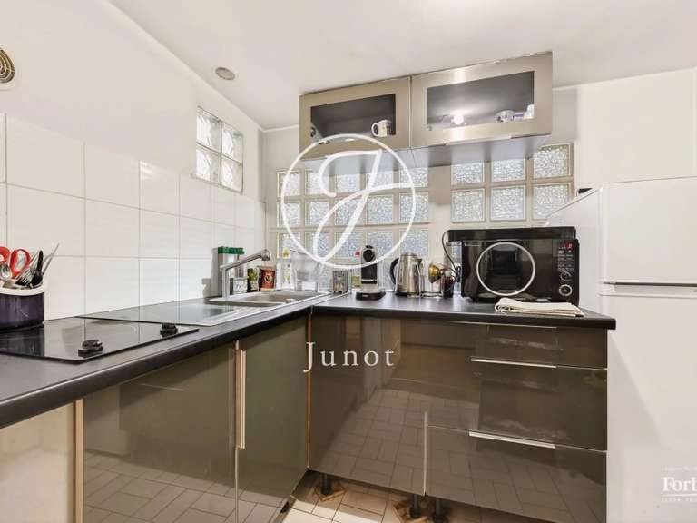Appartement Paris 16e - 3 chambres - 93m²