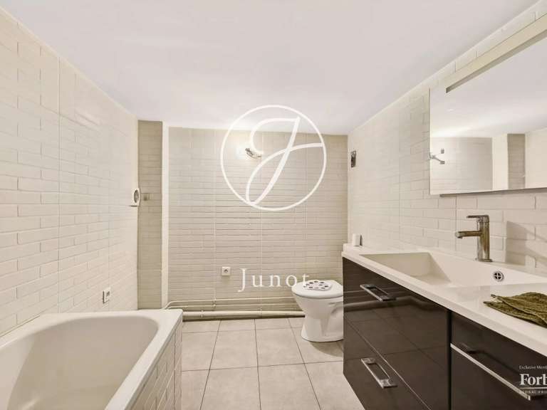Appartement Paris 16e - 3 chambres - 93m²