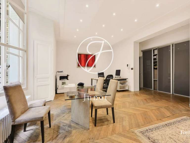 Appartement Paris 16e - 3 chambres - 93m²