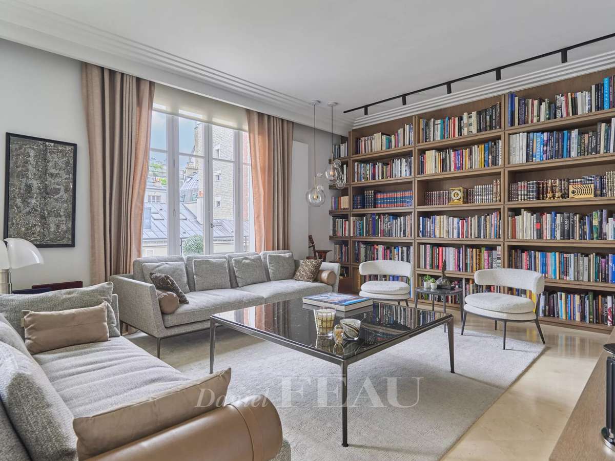 Apartment Paris 16e