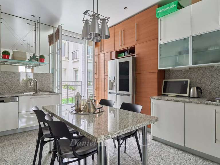 Apartment Paris 16e - 3 bedrooms - 172m²