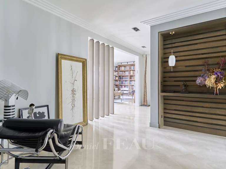 Apartment Paris 16e - 3 bedrooms - 172m²