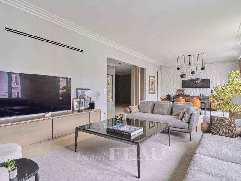 Apartment Paris 16e - 3 bedrooms - 172m²