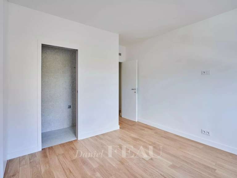 Appartement Paris 16e - 4 chambres - 149m²