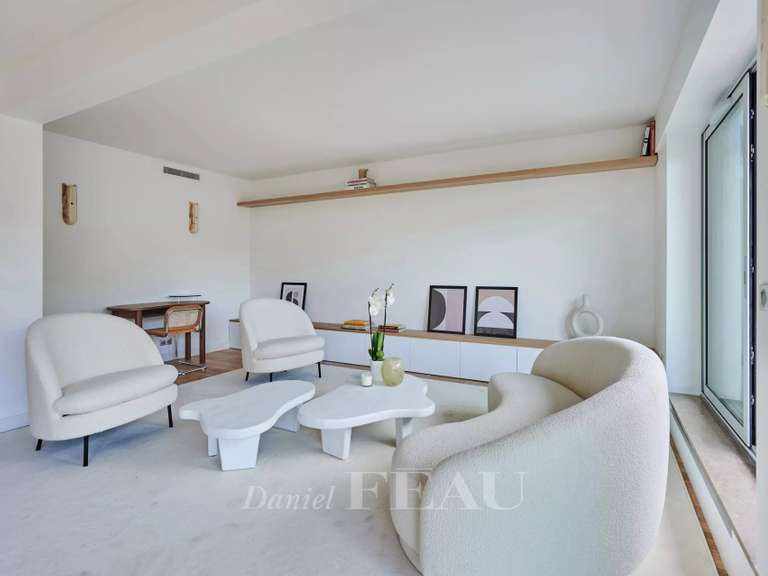 Appartement Paris 16e - 4 chambres - 149m²