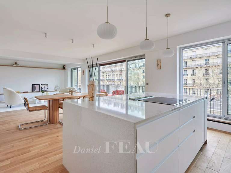 Appartement Paris 16e - 4 chambres - 149m²