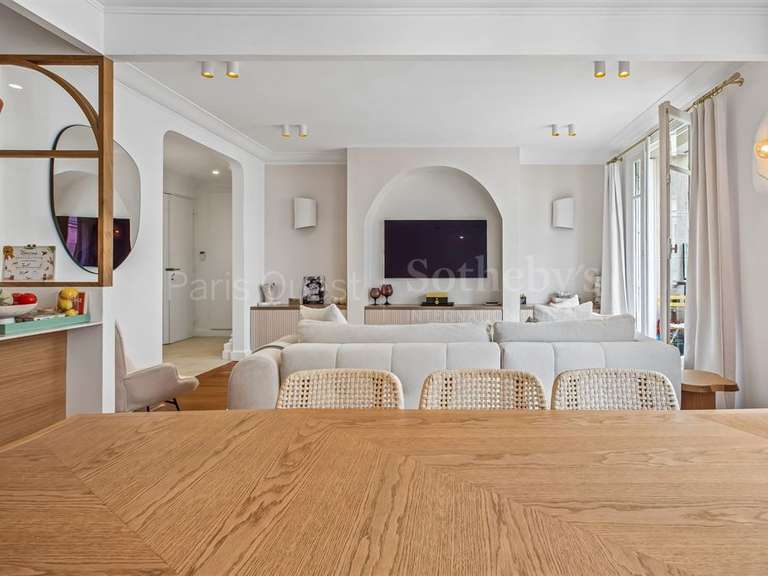 Appartement Paris 16e - 2 chambres - 90m²