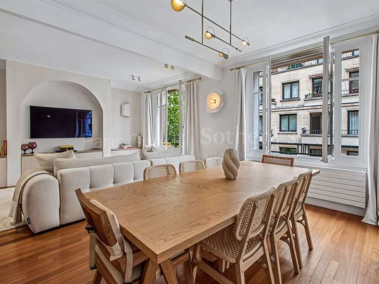 Appartement Paris 16e - 2 chambres - 90m²