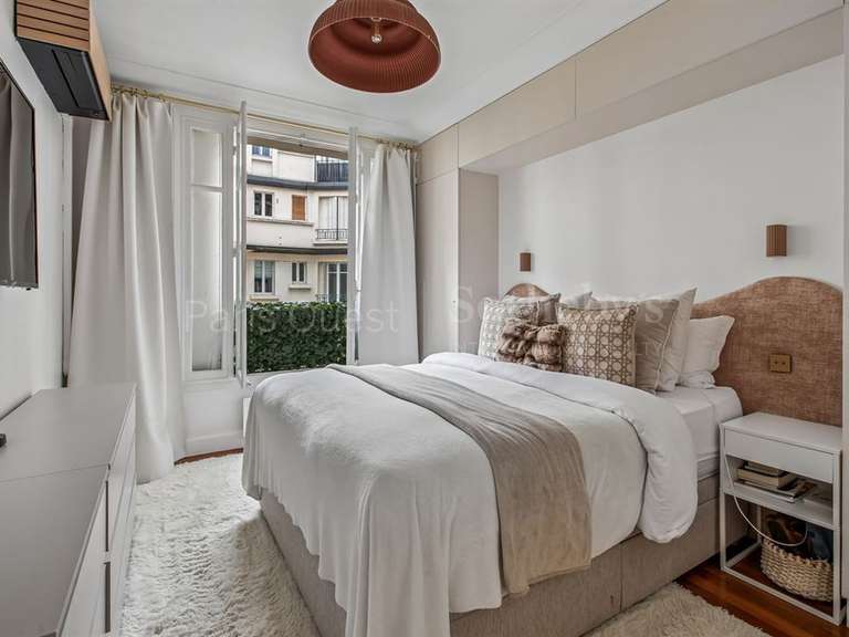 Appartement Paris 16e - 2 chambres - 90m²