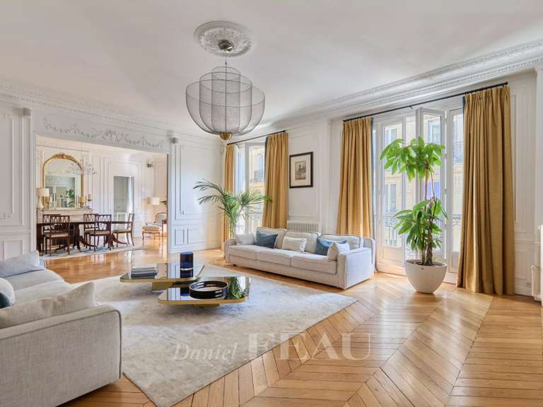 Appartement Paris 16e - 3 chambres - 242m²