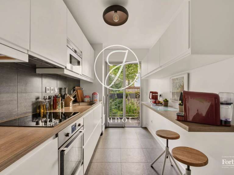 Appartement Paris 16e - 2 chambres - 83m²