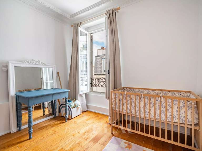 Apartment Paris 16e - 3 bedrooms - 137m²