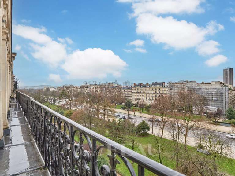 Appartement Paris 16e - 3 chambres - 360m²