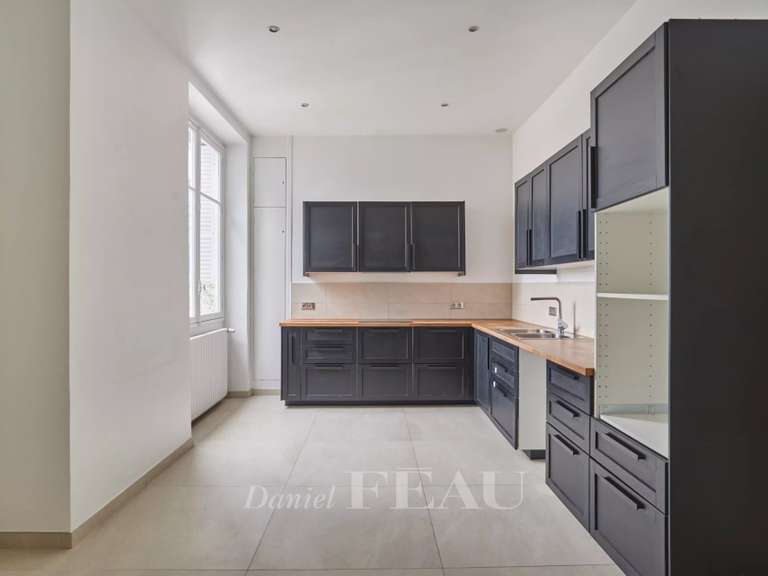 Appartement Paris 16e - 3 chambres - 360m²