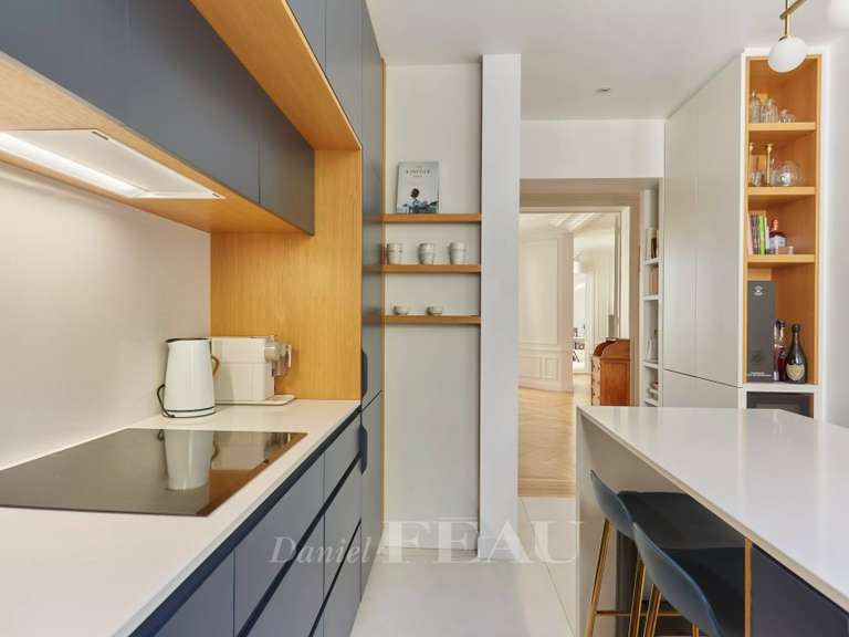 Appartement Paris 16e - 3 chambres - 114m²