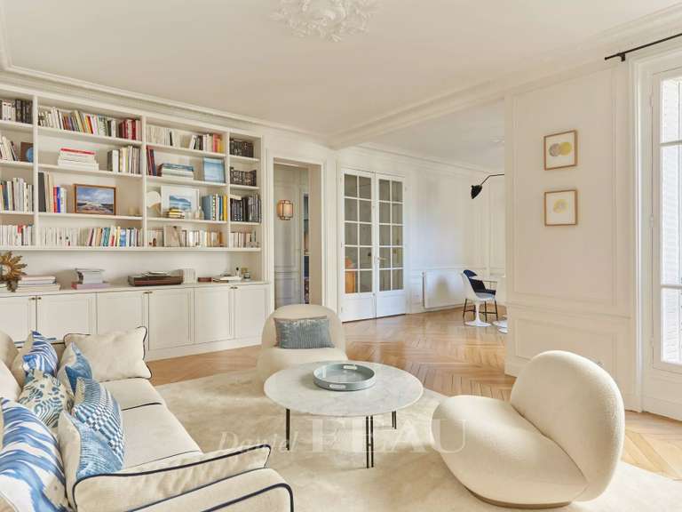 Appartement Paris 16e - 3 chambres - 114m²