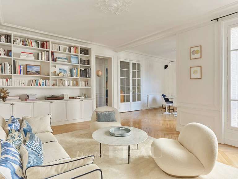 Appartement Paris 16e - 3 chambres - 114m²