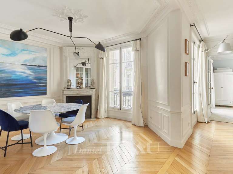 Appartement Paris 16e - 3 chambres - 114m²