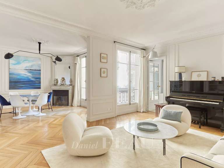 Appartement Paris 16e - 3 chambres - 114m²