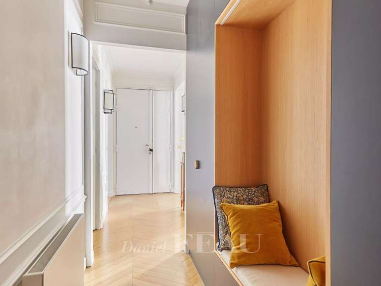 Appartement Paris 16e - 3 chambres - 114m²