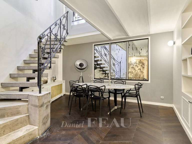 Appartement Paris 16e - 4 chambres - 180m²
