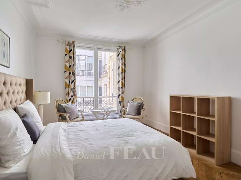 Appartement Paris 16e - 4 chambres - 180m²