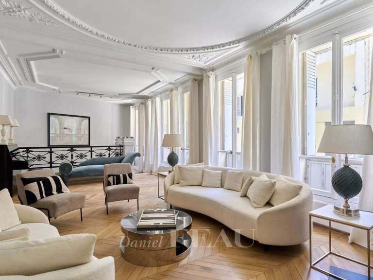 Appartement Paris 16e - 4 chambres - 180m²