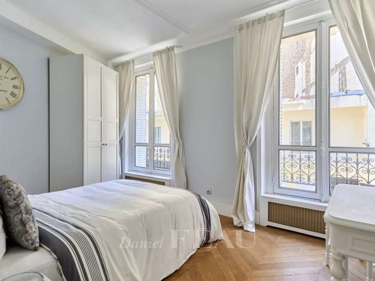 Appartement Paris 16e - 4 chambres - 180m²