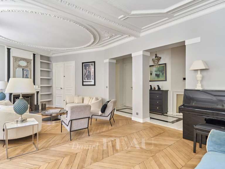 Appartement Paris 16e - 4 chambres - 180m²