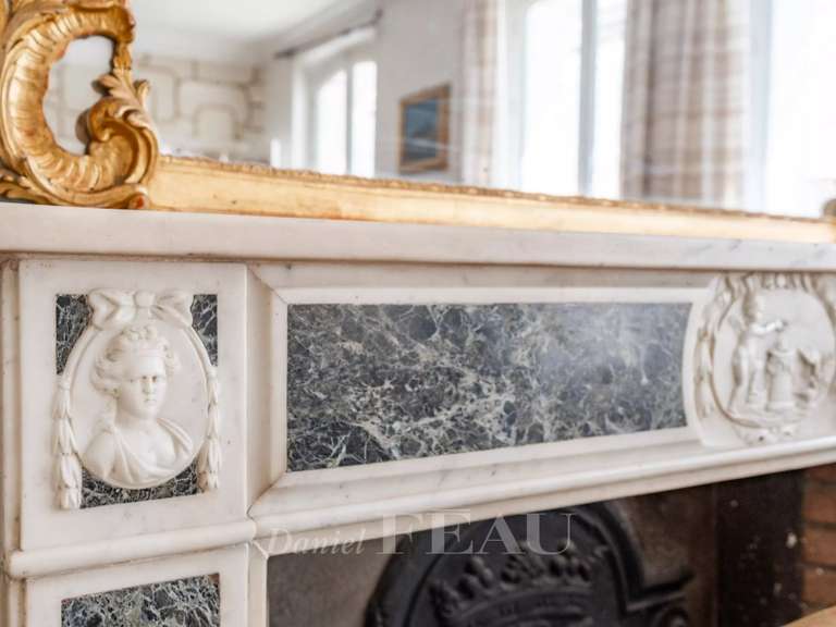 Appartement Paris 16e - 4 chambres - 210m²