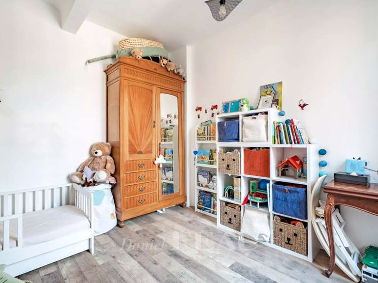 Appartement Paris 16e - 2 chambres - 84m²