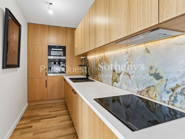 Appartement Paris 16e - 3 chambres - 96m²