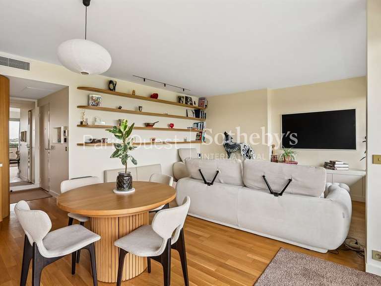 Appartement Paris 16e - 3 chambres - 96m²
