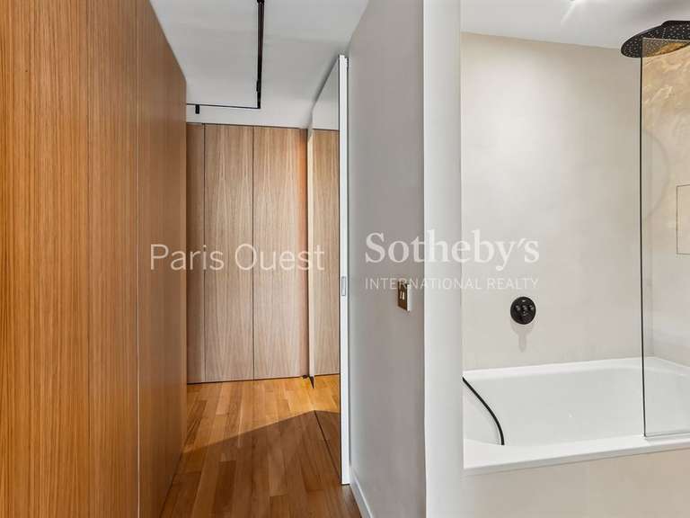 Appartement Paris 16e - 3 chambres - 96m²