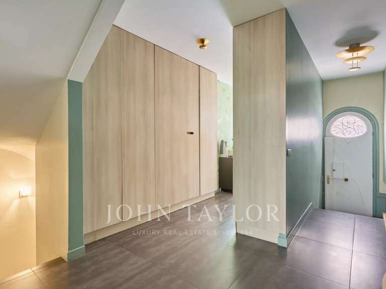 Appartement Paris 16e - 2 chambres - 125m²