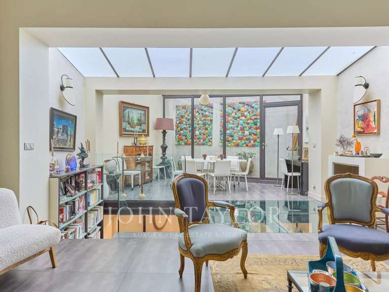 Appartement Paris 16e - 2 chambres - 125m²
